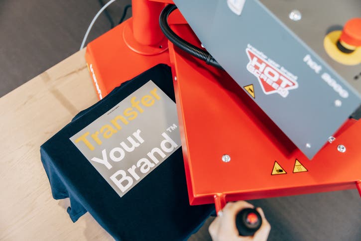 Hot 2000 underplatta